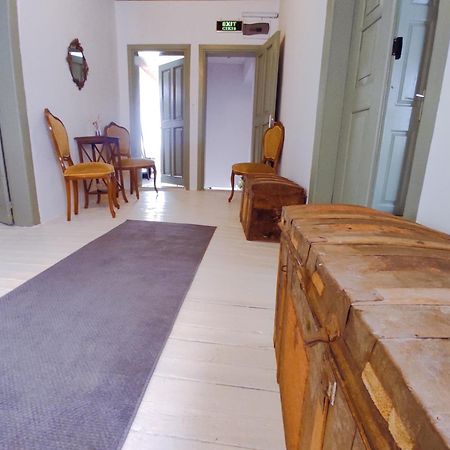 Kidoni Macaron Guesthouse Ayvalı エクステリア 写真
